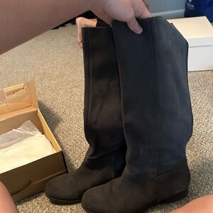 Nine West Grey suede boots